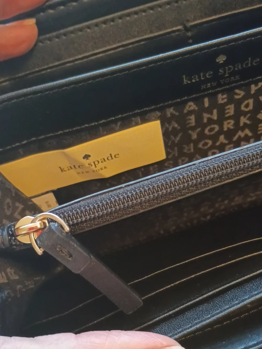 Kate spade poppy flower neda zip around wallet